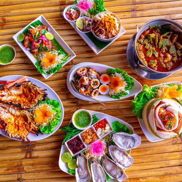 ร้านเรือนชายน้ำ Cafe&Restaurant