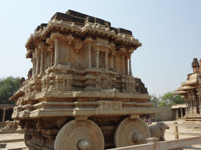 A historical tour in Hampi— UNESCO World Heritage 