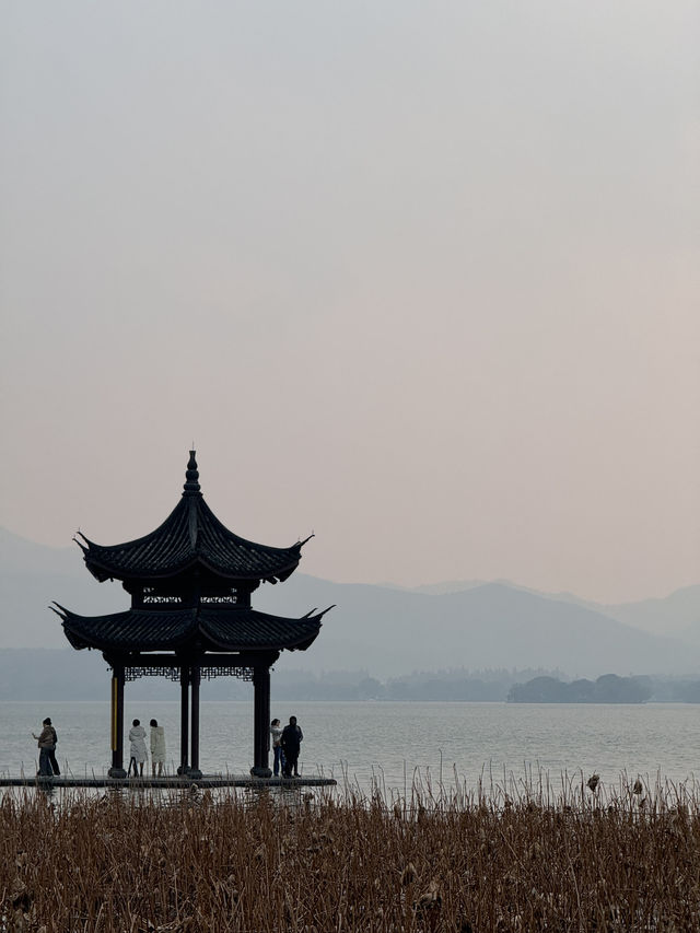 Hangzhou in December still gives autumn scenery!