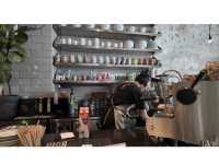 器が主役。香港で出会った美しすぎるカフェ「halfway coffee」