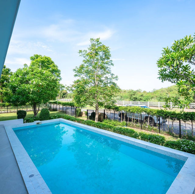 Woofhowl Pool Villa Khaoyai 