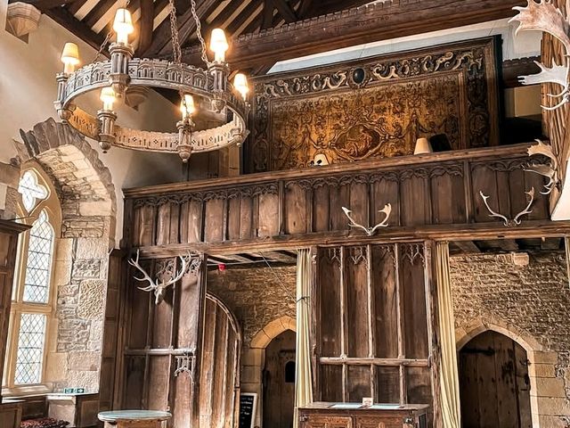 The building is truly lovely set within a surrounding moat, which unfortunately is now dry