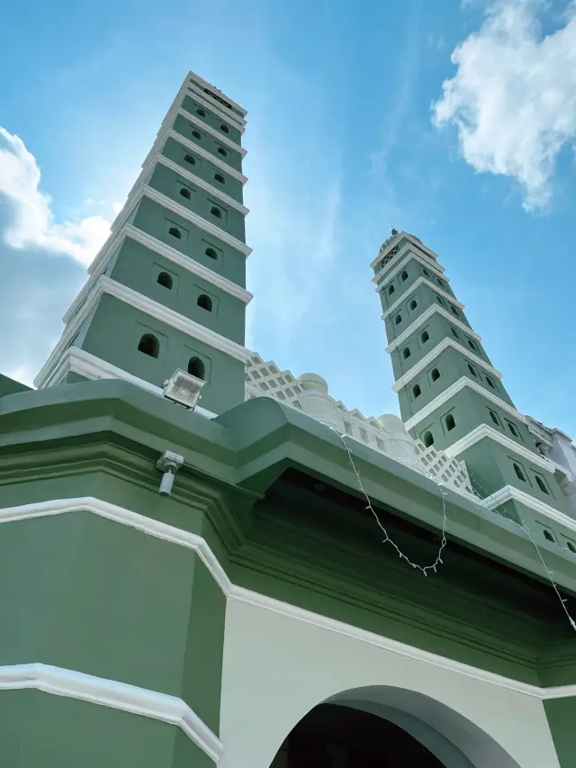 Getaway Trip Day 1: Discovering Masjid Jamae — A Timeless Icon in Chinatown, Singapore