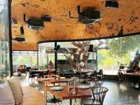 The Bizarre Island คาเฟ่ทีมเกาะลึกลับและพิศวง