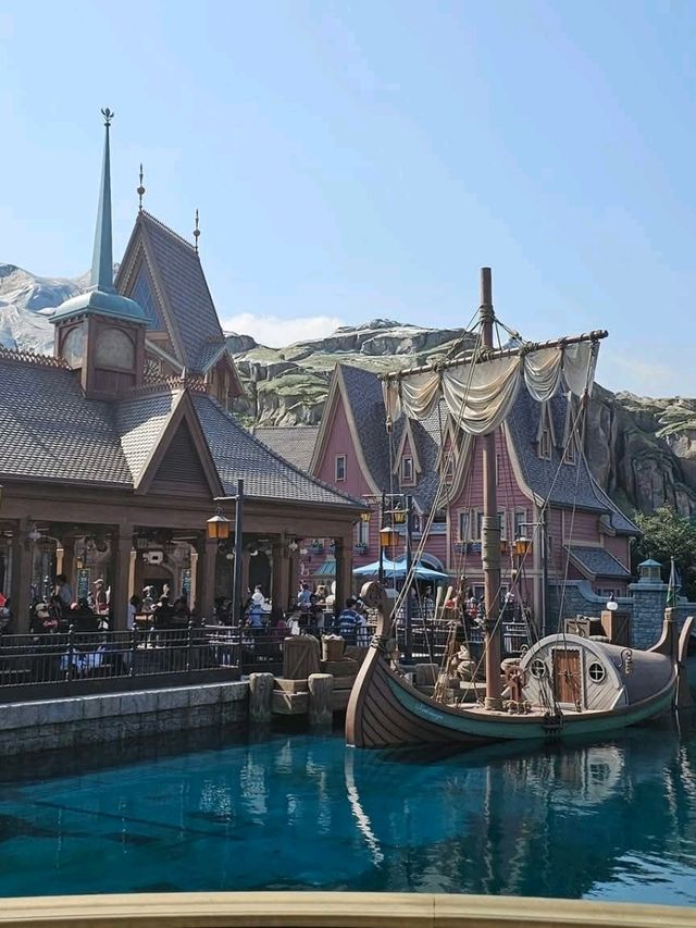 A Magical Day at the World of Frozen