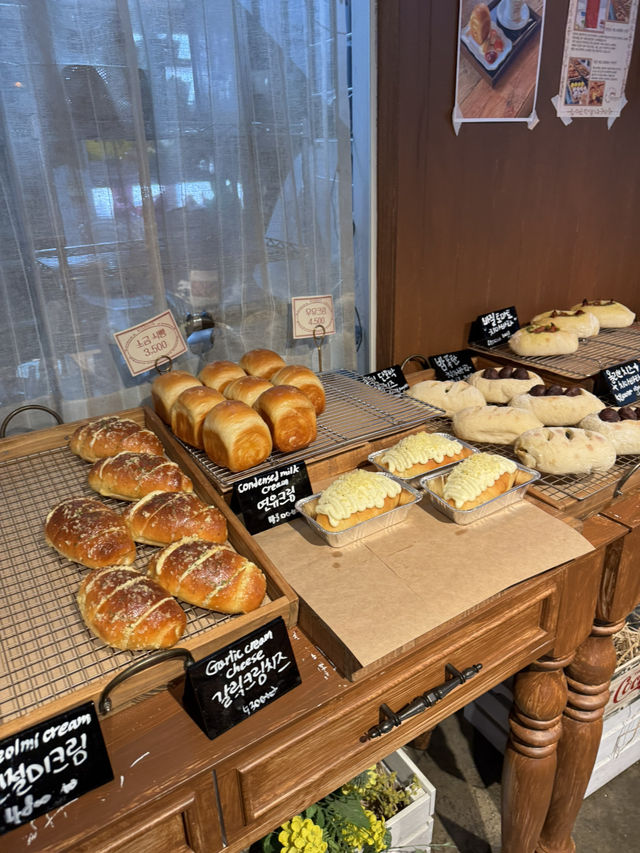 塩パン専門店の塩食パンのブランチセット