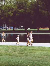 D.C. Diaries: Chill Walks & Sweet Treats