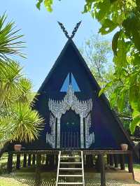 Visited the Baan Dam Museum in Chiang Rai on a bud😎💐👫get trip