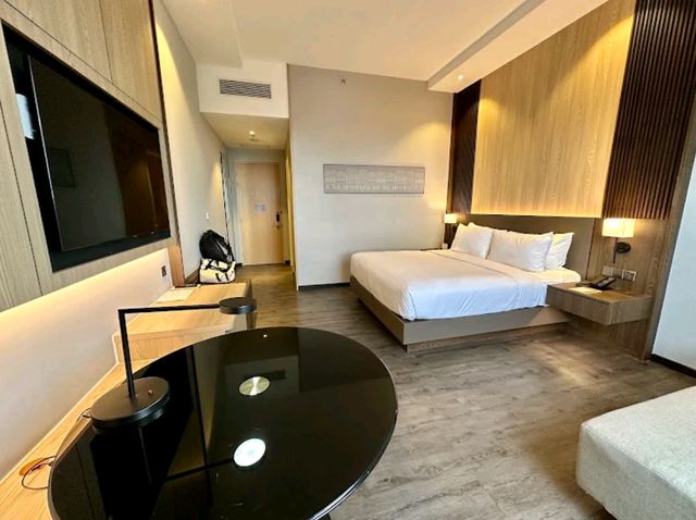 “Courtyard by the Strait – Melaka’s Modern Riverside Retreat”
