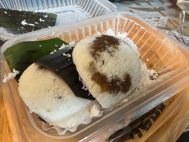 A Delightful Taste of Tradition at Putu Piring Melaka