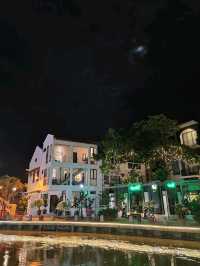 “Riverside Heritage Boutique: Culture, Comfort & Charm”