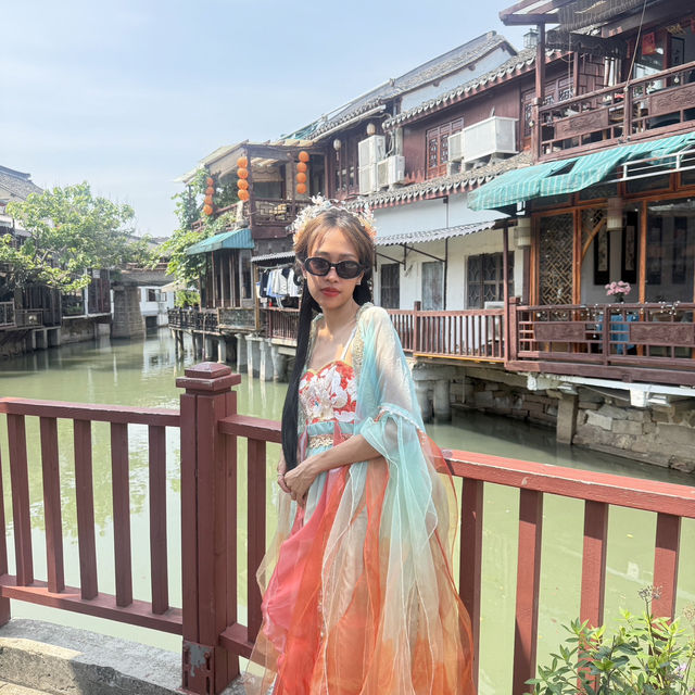 🪭 ใส่ชุดจีนเดินเล่นที่ Zhujiajiao ใกล้เซี่ยงไฮ้