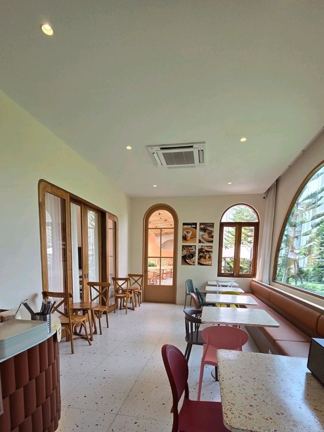 Continue Cafe กาแฟ อาหาร ถ่ายรูปสวย 