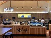 【アンティグア・グアテマラのマクドナルド｜歴史的建築×自然に包まれた癒しのカフェタイム】