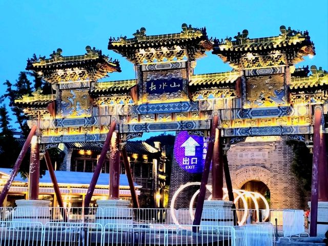 Shopping on the Dreamlights of Gubei Water Town