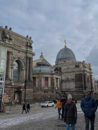 🏛芸術と歴史が息づく街！ドレスデン旧市街で優雅なひとときを🎼