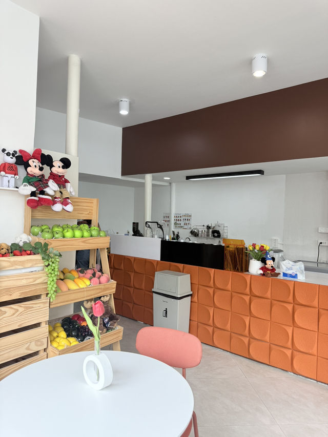Juns Juice Bar (Jusu Juice Bar)
