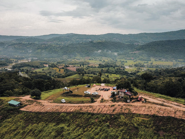 จุดกางเต็นท์จังหวัดเลย  นาท่อนแคมป์วิว วิว 360  