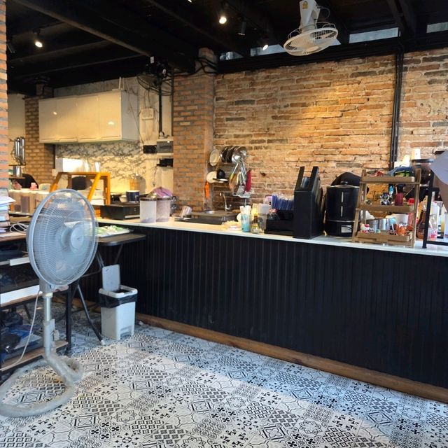 นมฤๅดี-Nomruedee ร้านริมน้ำปัตตานี