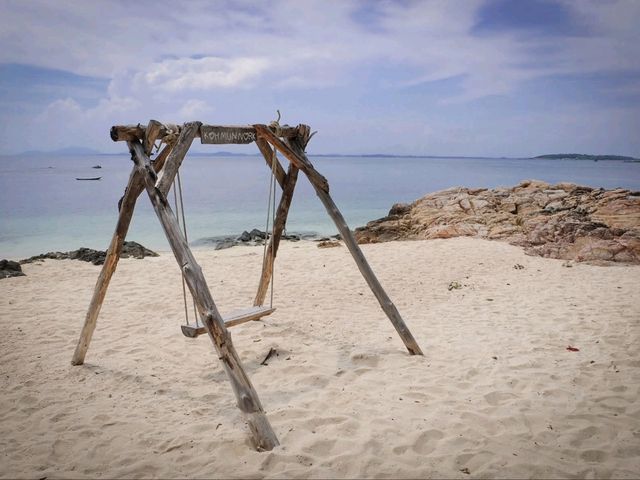 ที่พักบนเกาะส่วนตัวกลางทะเลอ่าวไทย