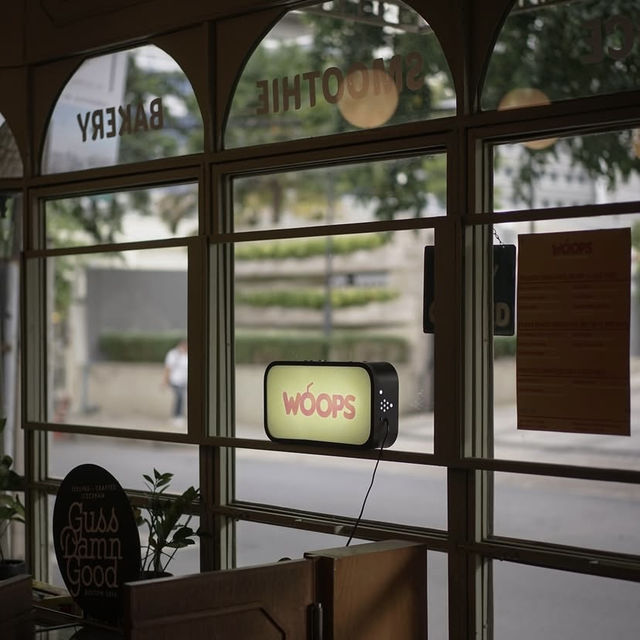 Woops คาเฟ่ใจกลางสาทรที่โดดเด่น