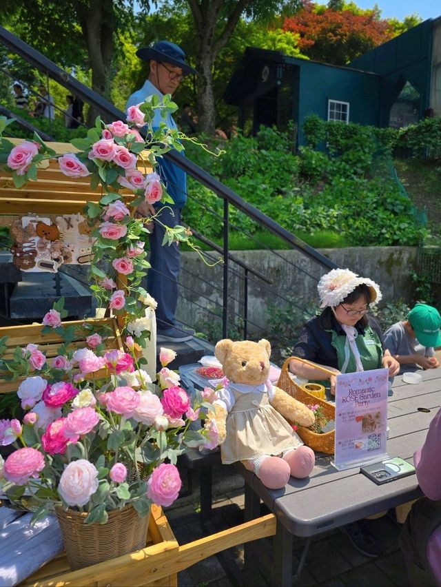 장미와 곰돌이와 초록정원이 펼쳐지는곳💚