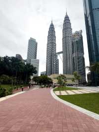 Where Skyscrapers Meet Serenity – Discover KLCC Park