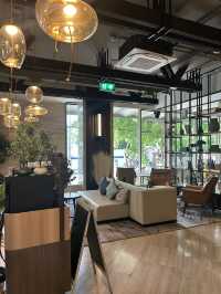 Decent no-frills stay at Mercure Surawong