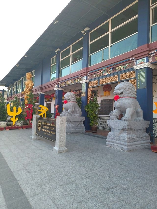 A Golden Giant in Malacca You Can’t Miss