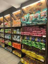Snack Shopping and Heritage Vibes at San Shu Gong