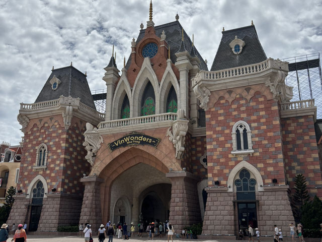More Than Disneyland, for Less: Why VinWonders Nha Trang Wins the Fun Game