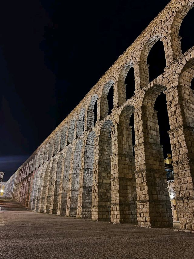 Segovia’s Serving Fairytale Feels & Crispy Pig Dreams
