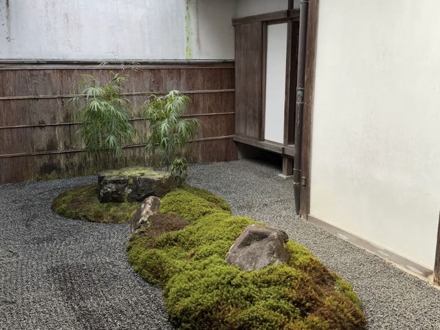Sanzen-in Temple, Kyoto: A Serene Escape Worth Exploring! 🌸🍵