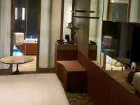Transit in Style – My Airport Stay at Crowne Plaza Changi Singapore