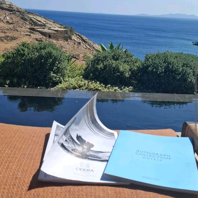 Odera Tinos, Autograph Collection