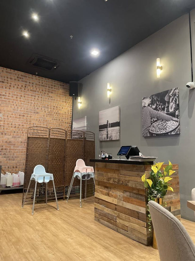 Soi 55 Thai Kitchen Malaysia, Bold Thai Flavors in a Contemporary Setting