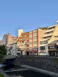 👓Megane Bridge: A Scene of Reflected Serenity 