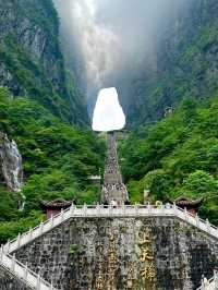 The Amazing Gateway to Heaven – Discover Tianmen Cave