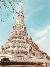 ✨ "Royal Radiance: Exploring Phnom Penh’s Dazzling Silver Pagoda" 🇰🇭