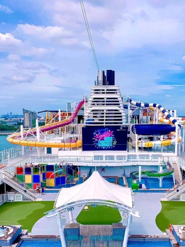 🚢✨ Genting Dream Cruise Malaysia Highlights 