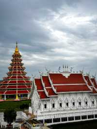 Wat Huay Pla Kang the peace dragons tower 