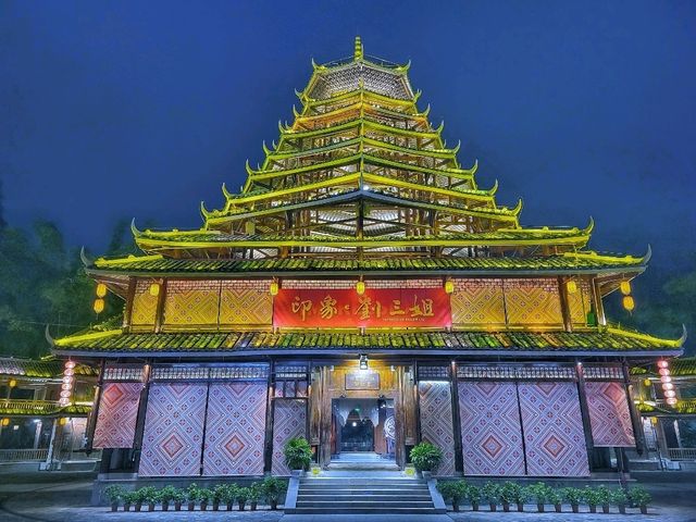 🌟桂林「印象劉三姐」:山水與歌聲共舞的魔幻夜!🌟 🌟桂林「印象劉三姐」:山水與歌聲共舞的魔幻夜!🌟