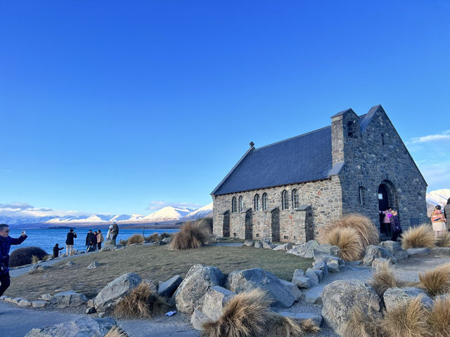 紐西蘭必去景點—⛪ 牧羊人教堂｜靜立湖畔的信仰之光