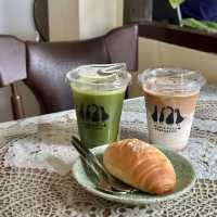 คาเฟ่ฟีลนั่งเล่นบ้านเพื่อน ใจกลางเมืองภก
