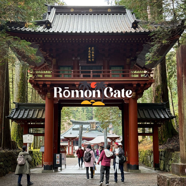 Rōmon Gate - Nikko Futarasan Jinja ⛩️🌳 Rōmon Gate - Nikko Futarasan Jinja ⛩️🌳