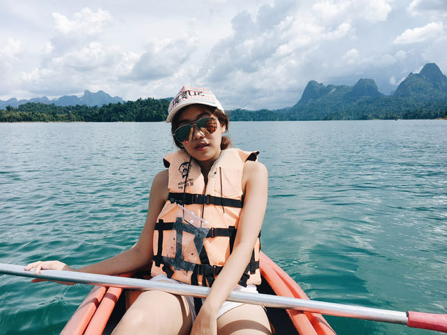 ล่องเรือชมเขื่อนรัชประภา ล่องเรือชมเขื่อนรัชประภา