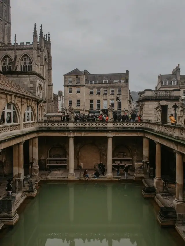 Bath – The Roman Elegance of England
