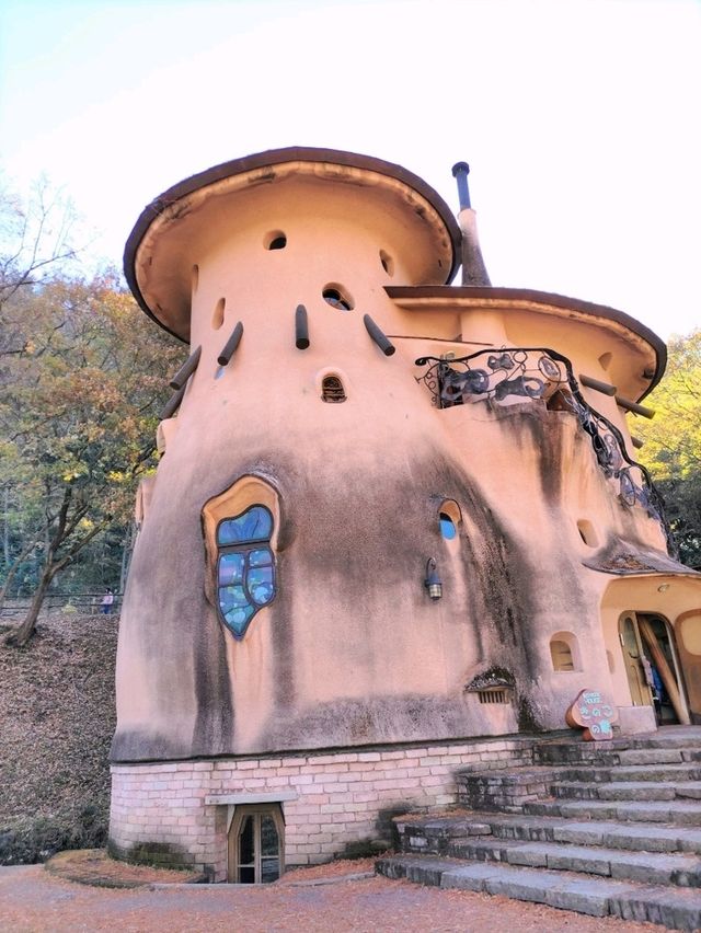 紅葉のムーミンバレーパーク、トーベ・ヤンソンあけぼの子どもの森公園と角川武蔵野ミュージアムを楽しむ一泊二日