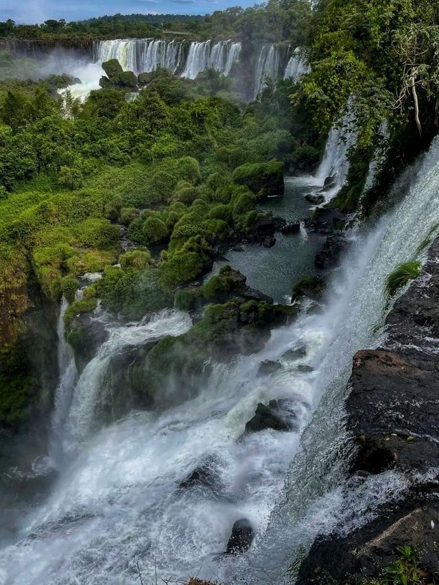 Iguazú Falls – Nature’s Thundering Wonder. Iguazú Falls – Nature’s Thundering Wonder.