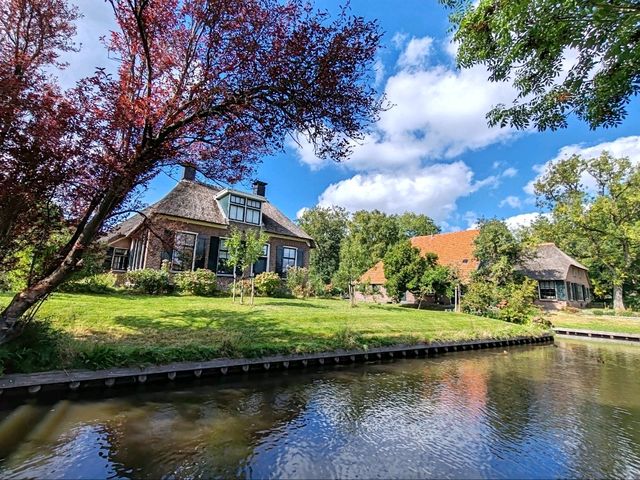 The Tranquil Life in Giethoorn